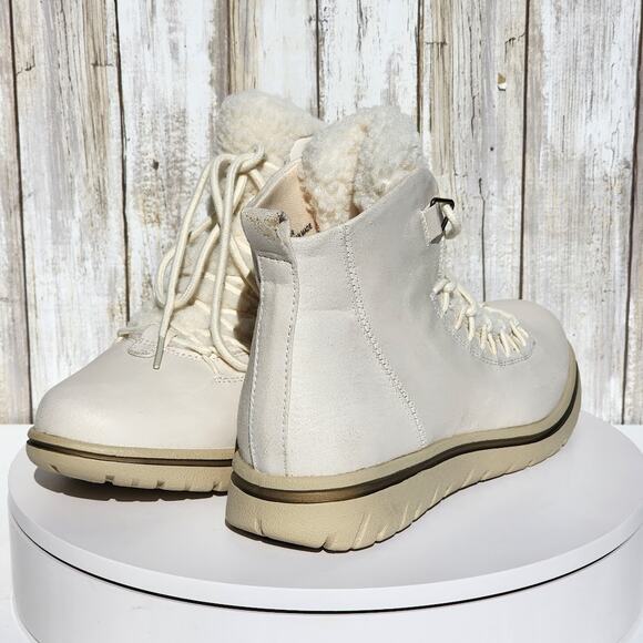NEW - Cliffs by White Mountain Women's Happiest Lace-Up Booties - Size 9.5 - Picture 3 of 13